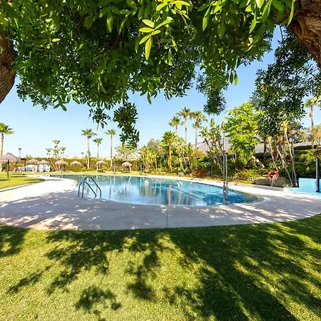 And Pool Holidays At The Grand Coloso شقة
